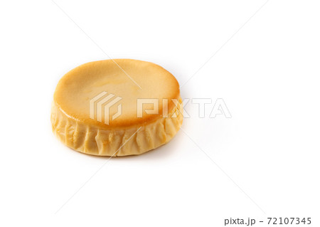 Traditional New York cheesecake 72107345