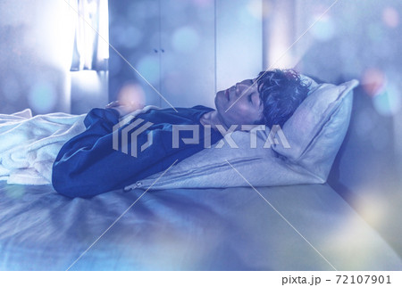 男性ポートレート 男性ポートレート 72107901