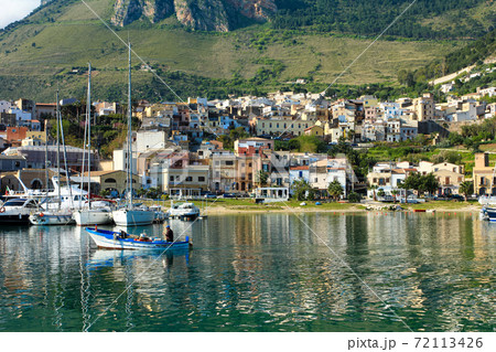 Castellamare del Golfo, Sicily, Italy marina bay in the morning.  72113426
