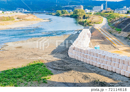 静岡県伊豆の国市　狩野川の護岸工事 72114618