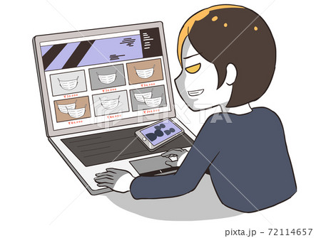 マスク転売を企てる女性　怪しい顔 72114657