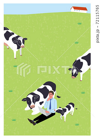 2021年　年賀状デザイン　牛とリモートワークの男性のイラスト　丑年 72115765