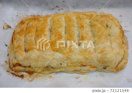 サバの水煮缶アレンジ　パイ包み焼き【加熱後】 72121349