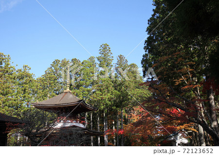 秋の高野山 秋の高野山 72123652