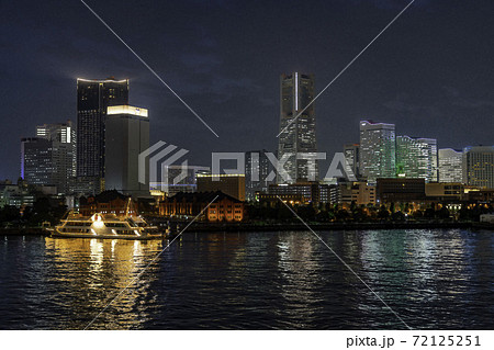 【神奈川県】夜のみなとみらい 72125251