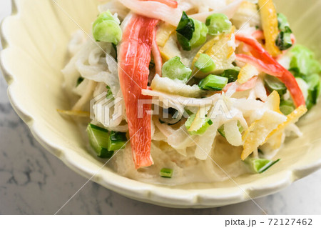 大根とカニカマのサラダ 72127462