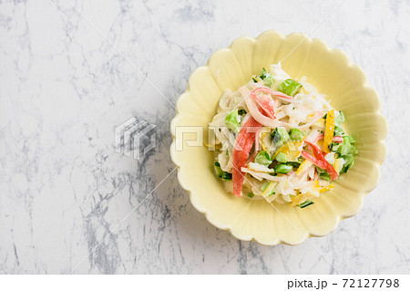 大根とカニカマのサラダ 72127798