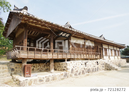 韓国　慶州　世界遺産　良洞民俗村 72128272