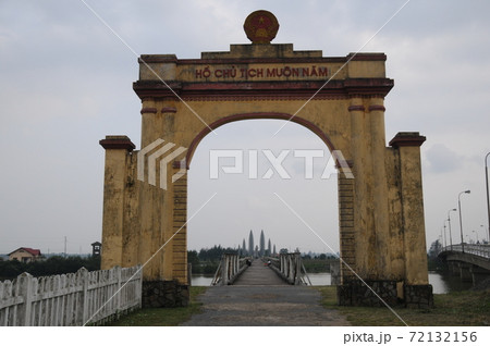 ベトナム、旧軍事境界線、ヒエンルオン橋、ベンハイ川 ベトナム、旧軍事境界線、ヒエンルオン橋、ベンハイ川 72132156