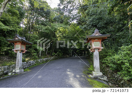 石上神宮 参道 奈良県天理市 石上神宮 参道 奈良県天理市 72141073