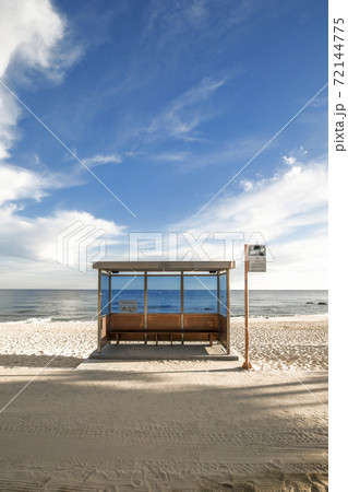 海 ビーチ 風景 72144775