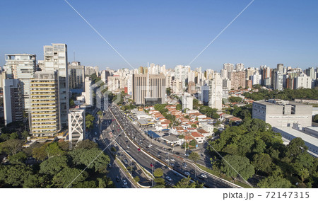 Sao Paulo city and 23 de Maio avenue. 72147315