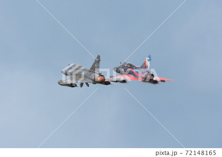 フランス空軍ミラージュ2000ディスプレイチーム離陸 フランス空軍ミラージュ2000ディスプレイチーム離陸 72148165
