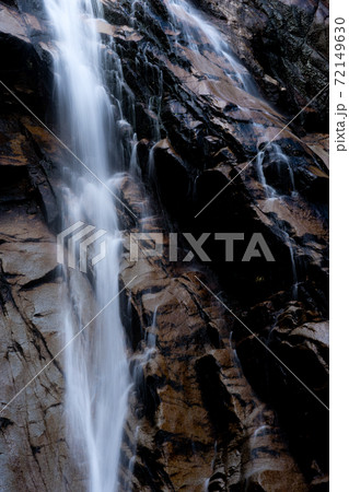 湯の山温泉の蒼滝 72149630