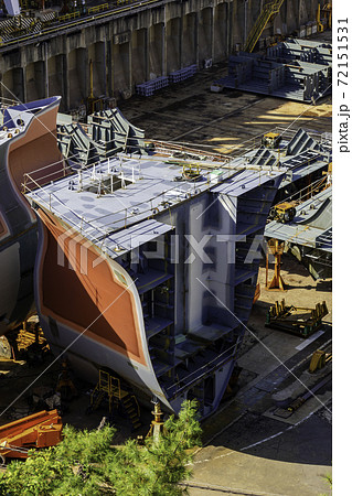 ジャパンマリンユナイテッド　呉事業所　造船ドック　広島県呉市 72151531