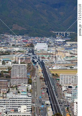《高知県》高知市の町並み・高速道路 《高知県》高知市の町並み・高速道路 72153110