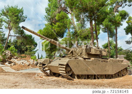 old English tank Centurion 72158145