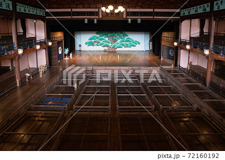 内子座 -大正に創建された現役の芝居小屋- 愛媛県喜多郡内子町 内子座 -大正に創建された現役の芝居小屋- 愛媛県喜多郡内子町 72160192
