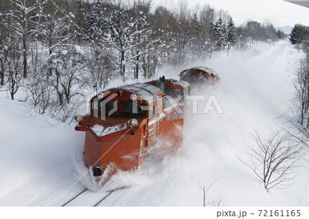 冬の宗谷本線　ラッセル車　除雪列車 72161165