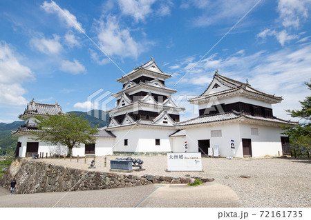 大洲城 -左右の二重櫓を従えた四重天守- 愛媛県大洲市大洲 大洲城 -左右の二重櫓を従えた四重天守- 愛媛県大洲市大洲 72161735