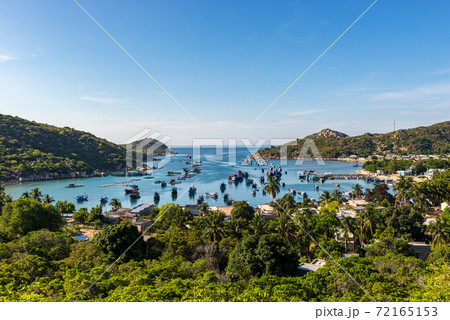 Beautiful landscape of Vinh Hy Bay, Vietnam 72165153