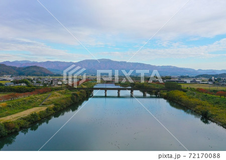 空撮・秋の二王子岳（2020年11月撮影） 72170088