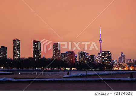 Golden sky over Toronto at dusk Golden sky over Toronto at dusk 72174025