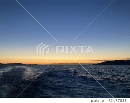 夕日と海 夕日と海 72177038