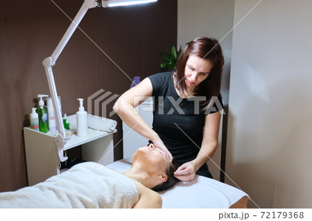 Mesotherapy, hair treatment. Cosmetics for strengthening and hair growth 72179368