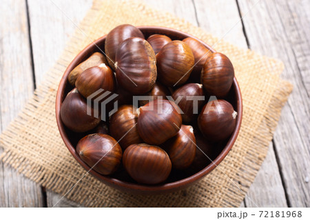 Autumn food chestnut Autumn food chestnut 72181968