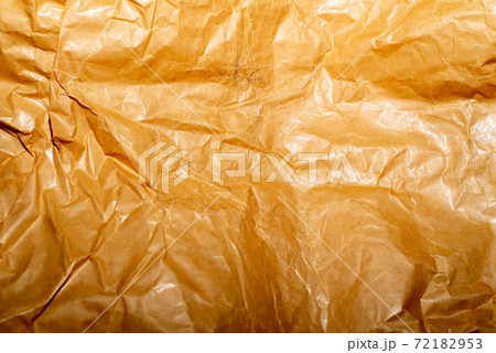 シワクチャな茶色のテクスチャー 72182953