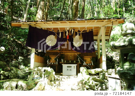 天の岩戸 72184147