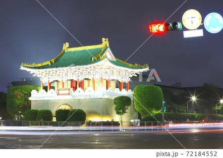 夜 ナイト 旅行 72184552