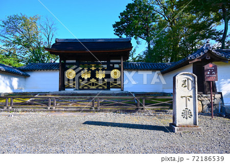 醍醐寺　三宝院唐門　国宝 72186539