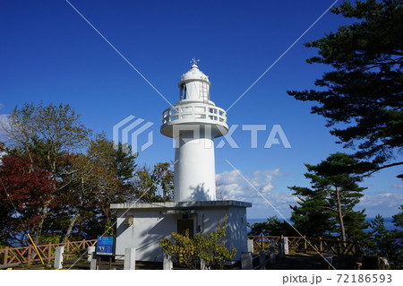 青の国普代　絶景の陸中黒崎灯台 72186593