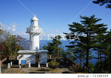 青の国普代　絶景の陸中黒崎灯台 72186594