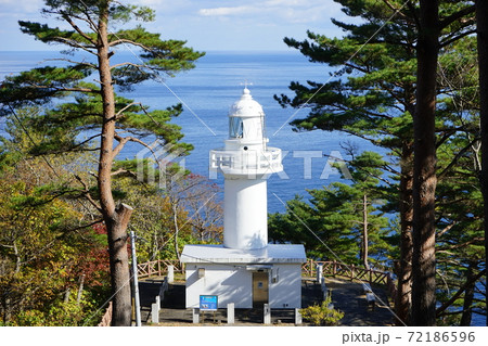 青の国普代　絶景の陸中黒崎灯台 72186596
