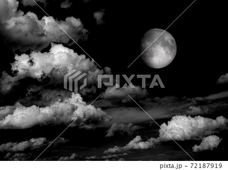 The moon in the night sky 72187919