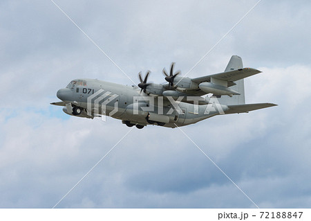アメリカ海兵隊KC-130J空中給油機離陸 アメリカ海兵隊KC-130J空中給油機離陸 72188847