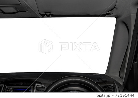 自動車のフロントガラス　運転席からの視界 72191444