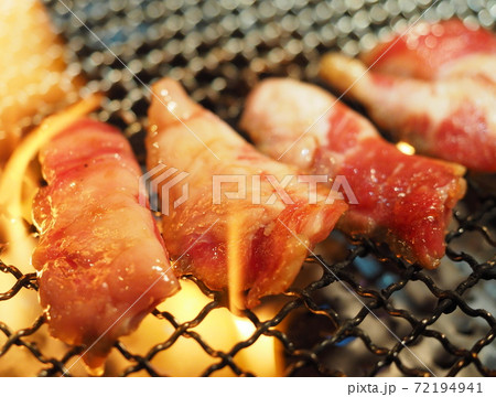 黒毛和牛焼肉（カルビ） 72194941