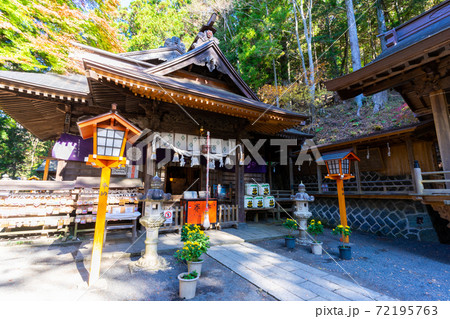 【山梨県】　新倉富士浅間神社 72195763