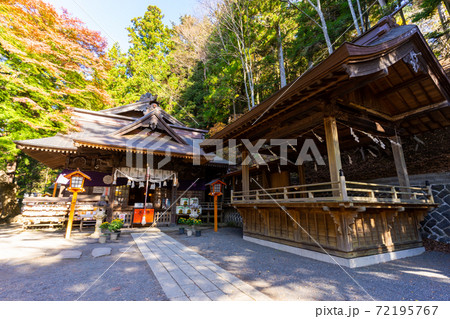 【山梨県】　新倉富士浅間神社 72195767