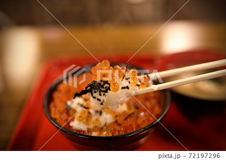 いくら丼 いくら丼 72197296