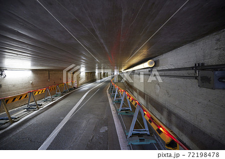 高輪橋架道橋下区道(おばけトンネル) 東京都港区 高輪橋架道橋下区道(おばけトンネル) 東京都港区 72198478