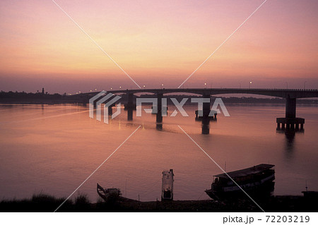 CAMBODIA KAMPONG CHAM MEKONG RIVER BRIDGE 72203219