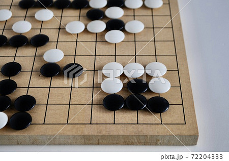 石と碁盤 72204333