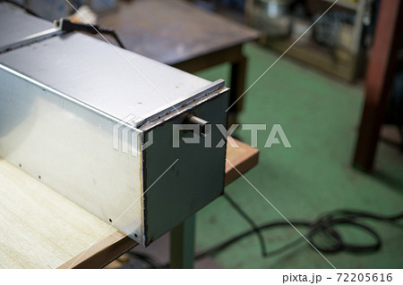 ステンレス部品の本付け溶接 72205616