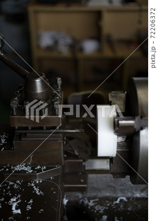 樹脂の内径切削作業 樹脂の内径切削作業 72206372