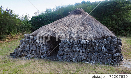 波照間島の琉球王府時代の年貢集積所 72207639
